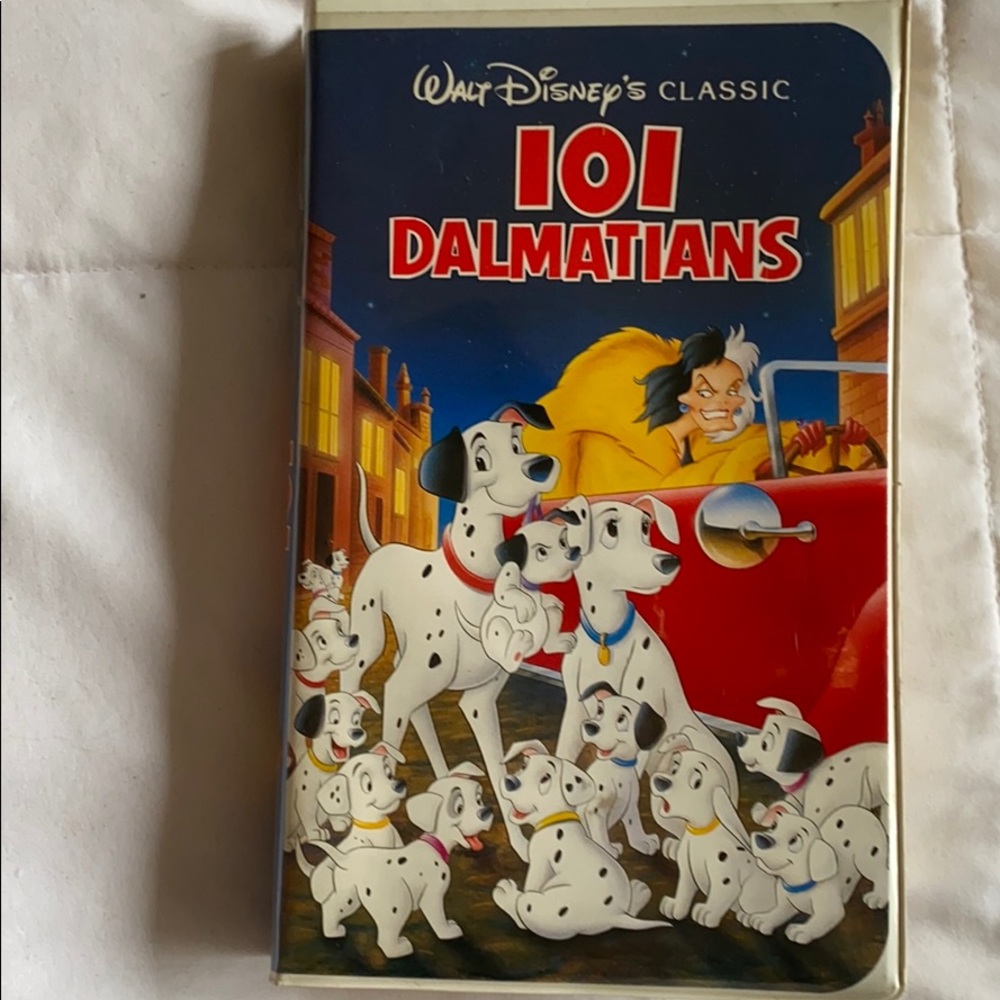 Walt Disney classic black diamond collection